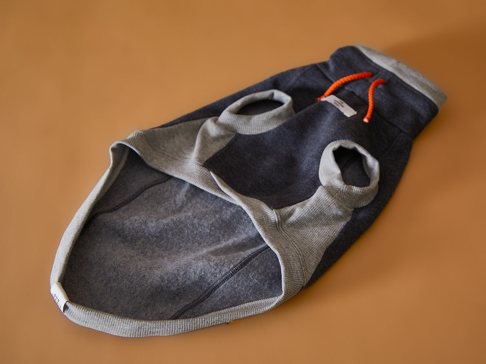 SOPHIE タートルネックベスト ダークグレー