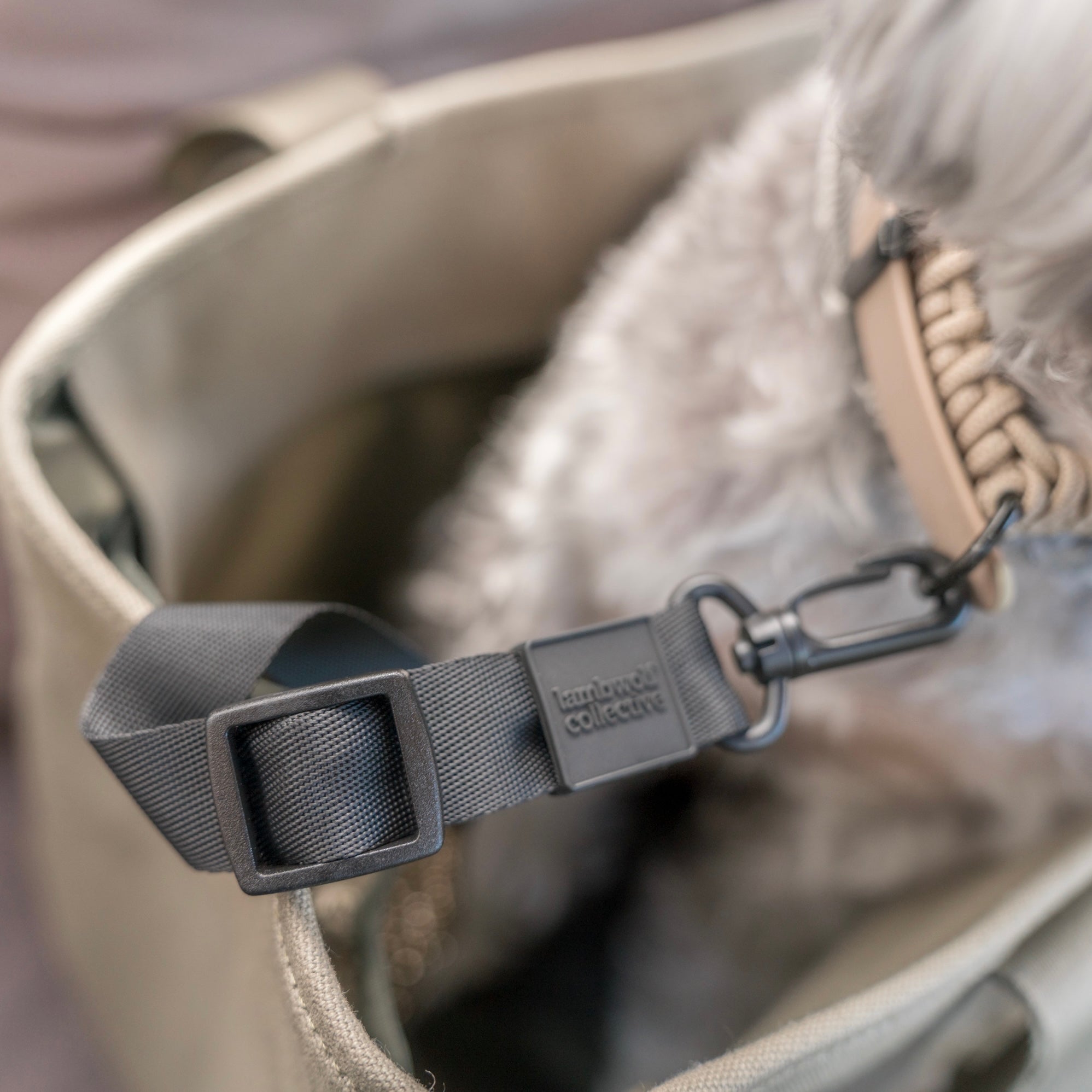 SUBWAY Petite Pet Carrycot FERN