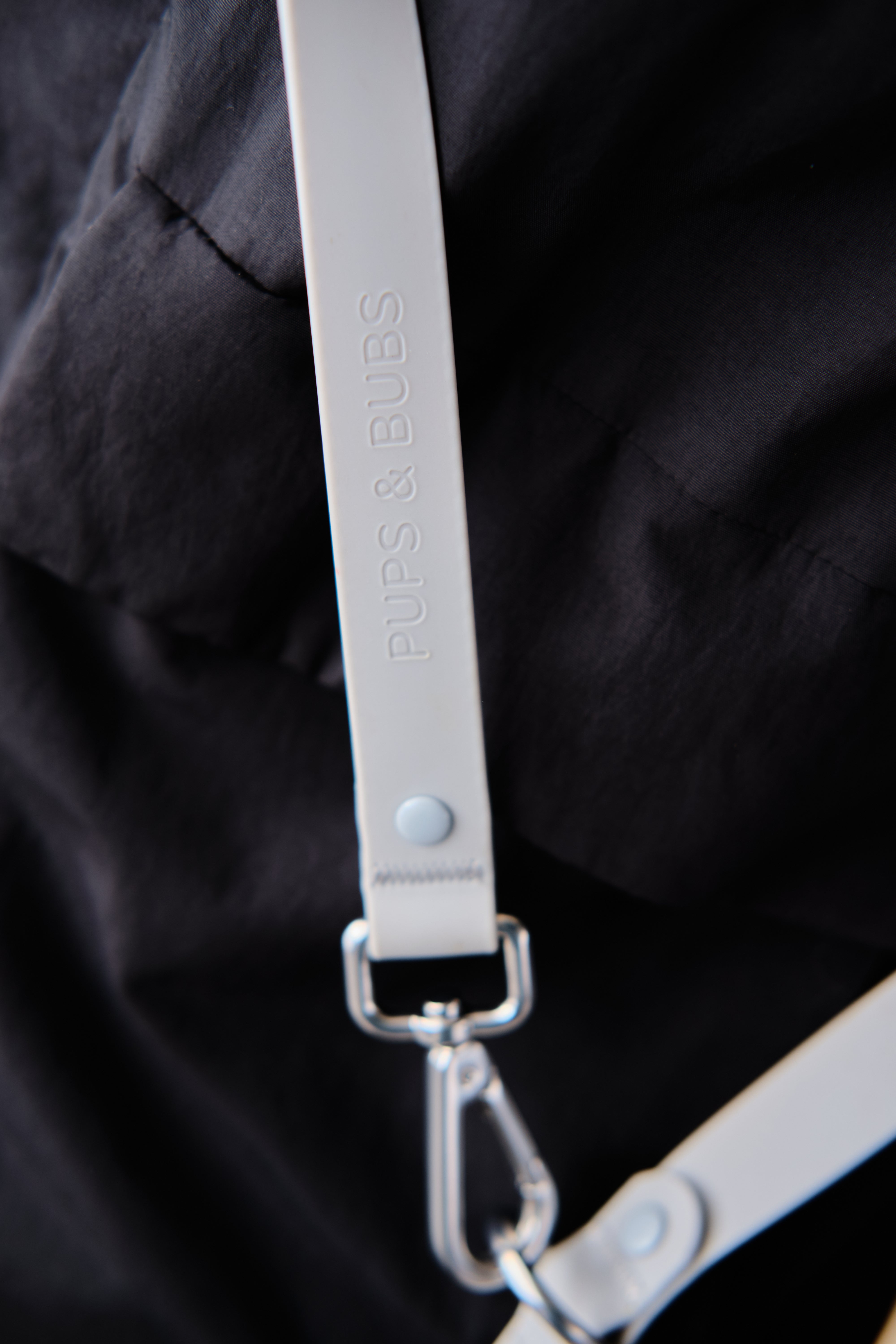 【New】Roam  Multi-Way Waterproof Leash LITE ベージュ