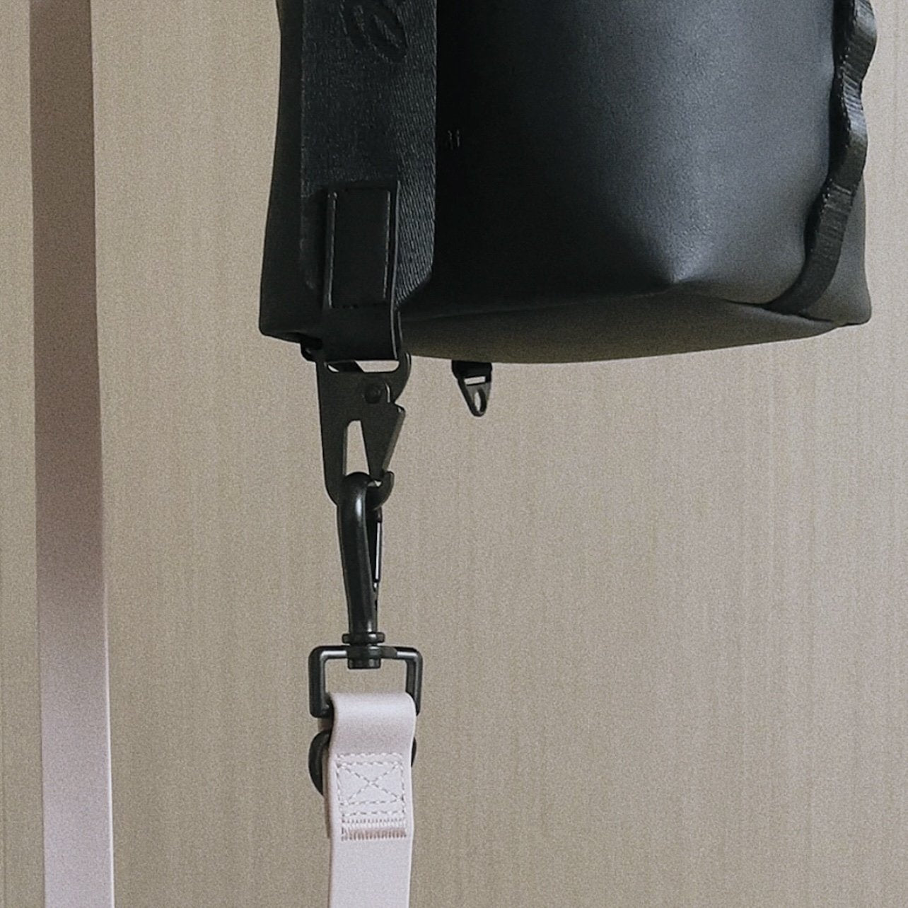 BUCKET BAG BLACK