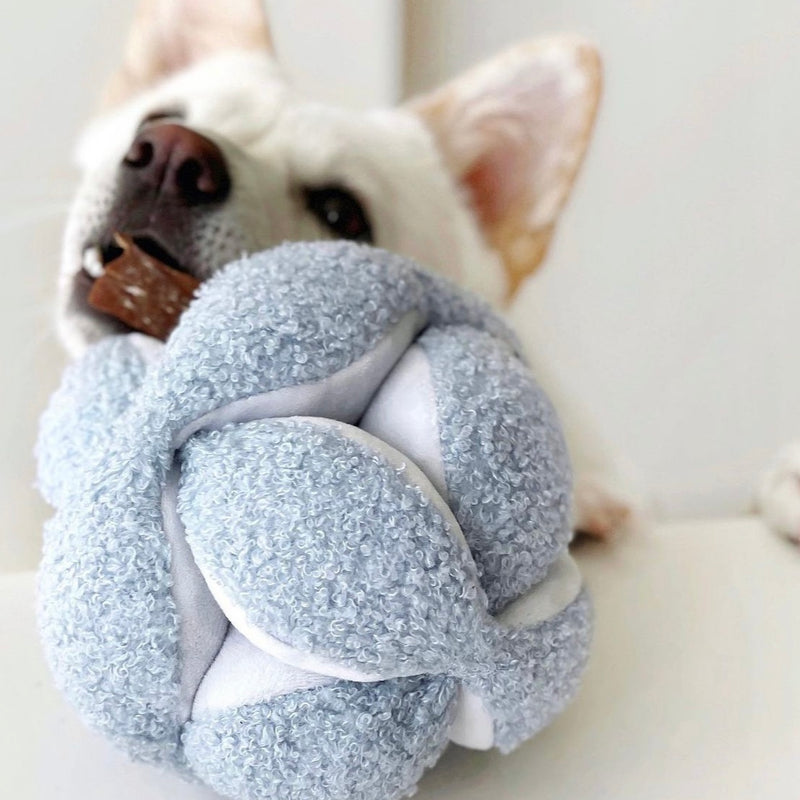 MONTI CRINKLY＋SQUEAKY SNUFFLE BALL BABY BLUE